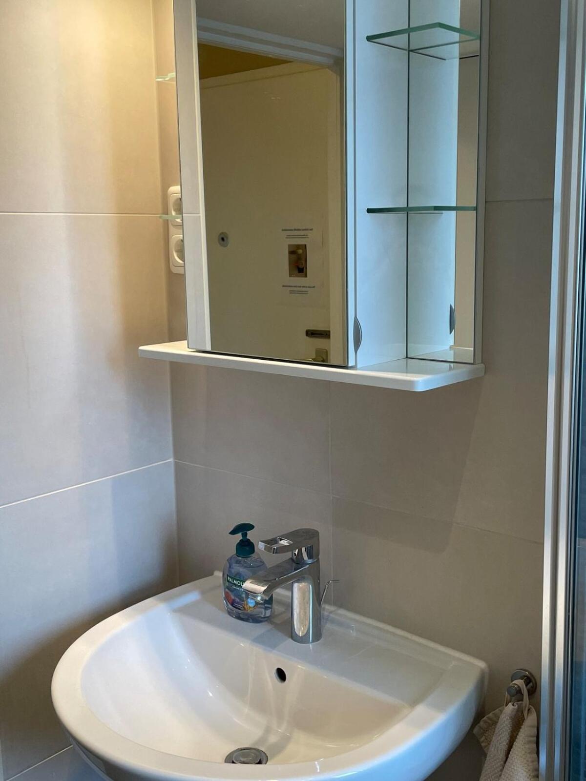 Modern And Cozy Apartment In Good Location Berlin Bagian luar foto