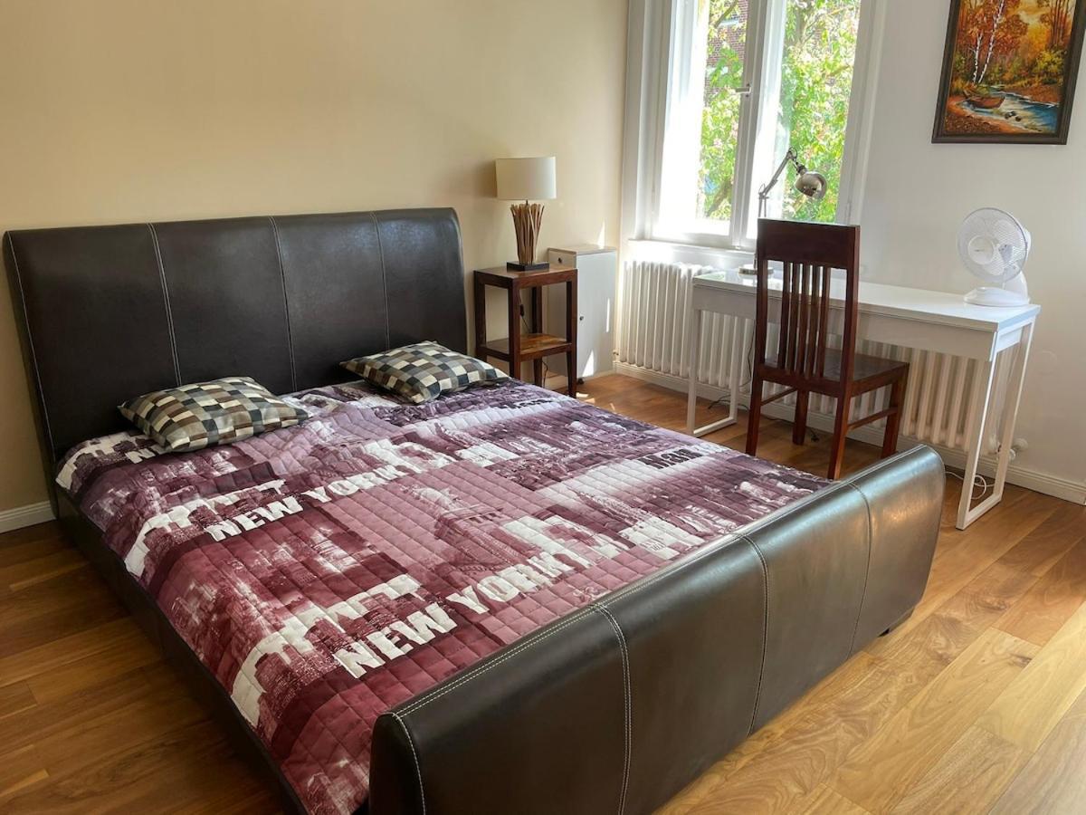 Modern And Cozy Apartment In Good Location Berlin Bagian luar foto