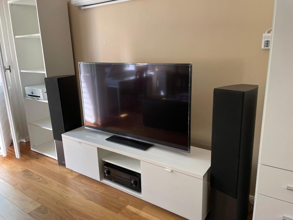 Modern And Cozy Apartment In Good Location Berlin Bagian luar foto