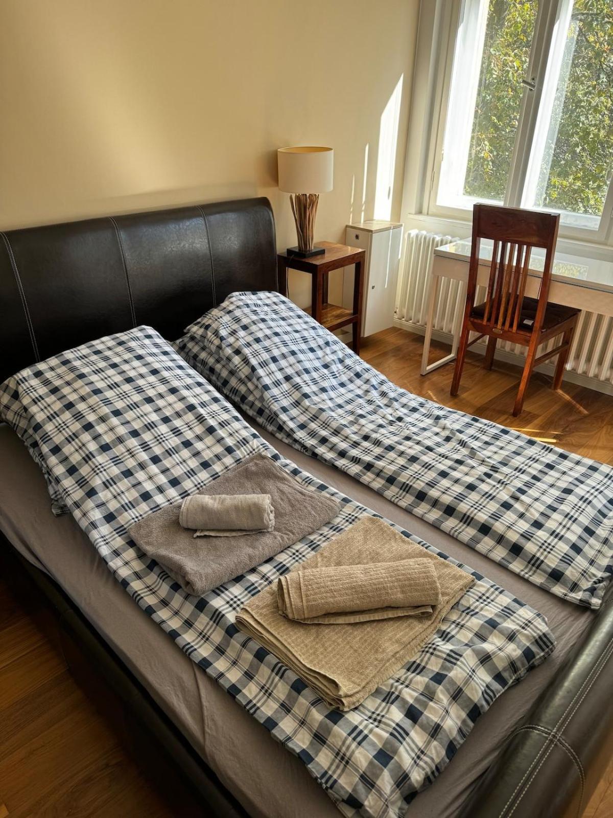 Modern And Cozy Apartment In Good Location Berlin Bagian luar foto
