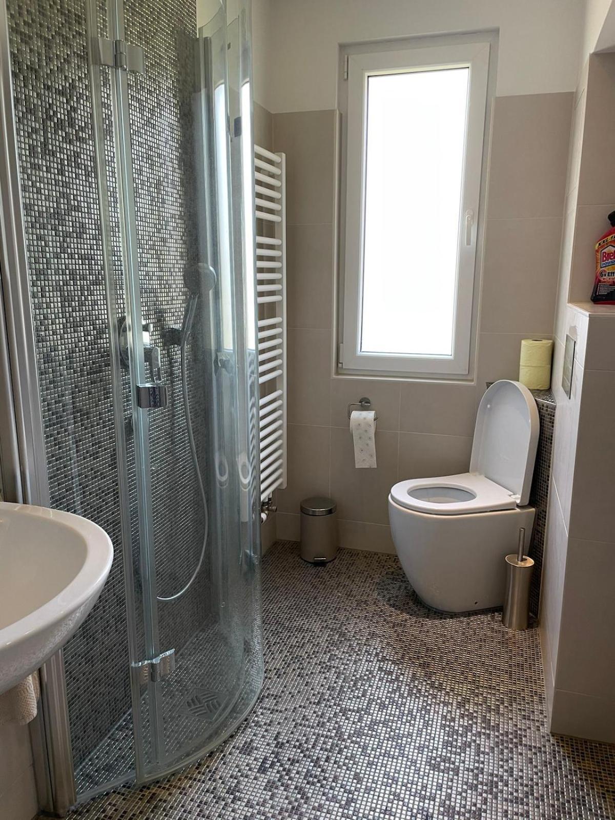 Modern And Cozy Apartment In Good Location Berlin Bagian luar foto